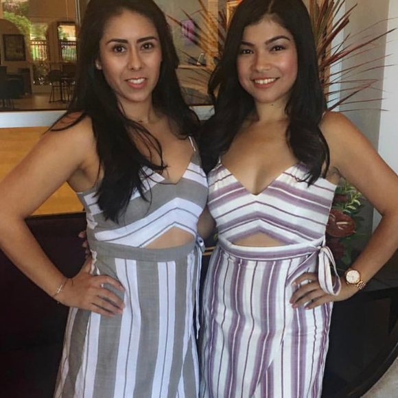 Meet your Poshers, Ana and Christina - Picture 4 of 8